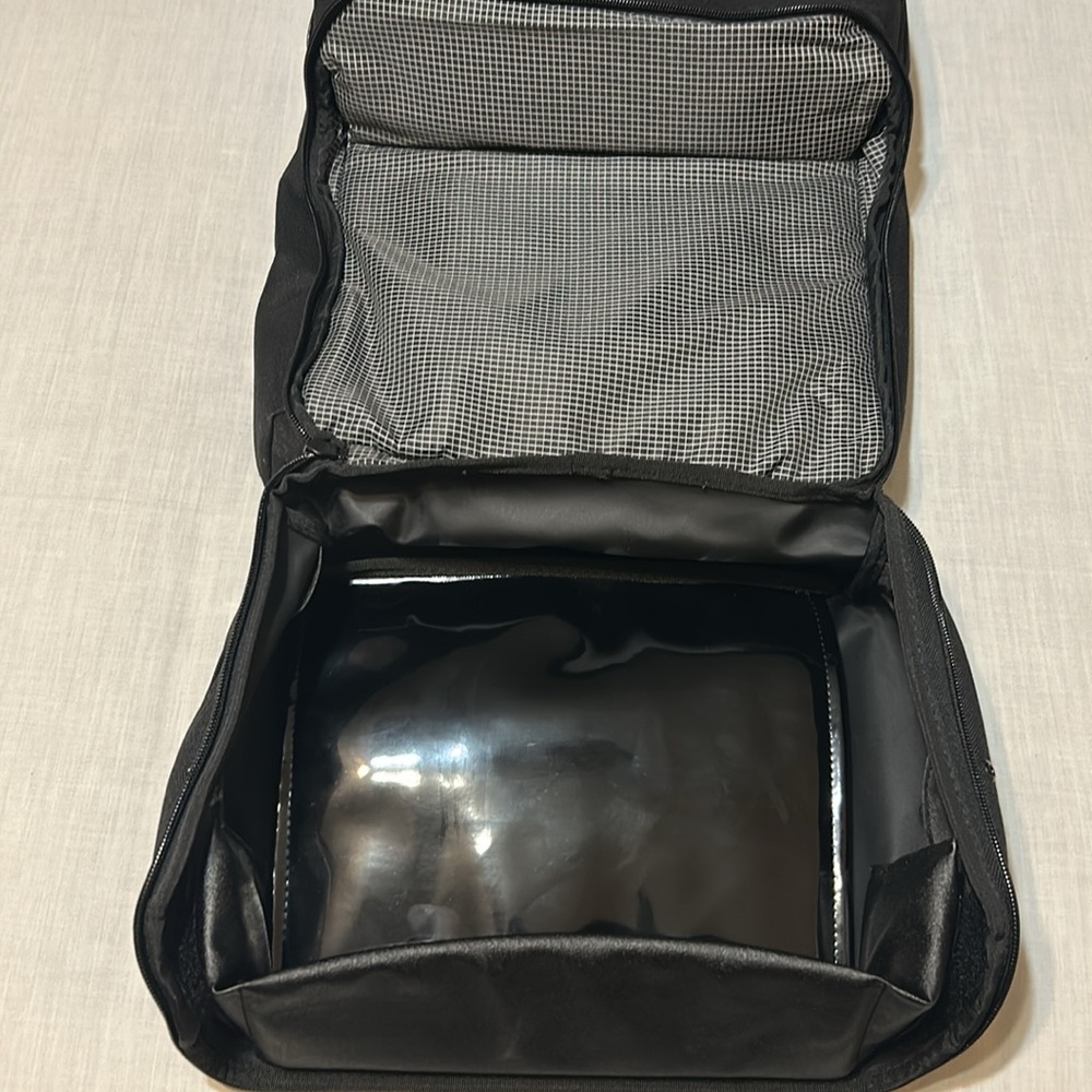 NWT. The Shrine Sneaker Daypack - Picture 5 of 7